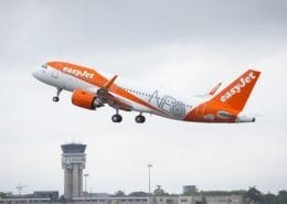 How to become a pilot with easyJet